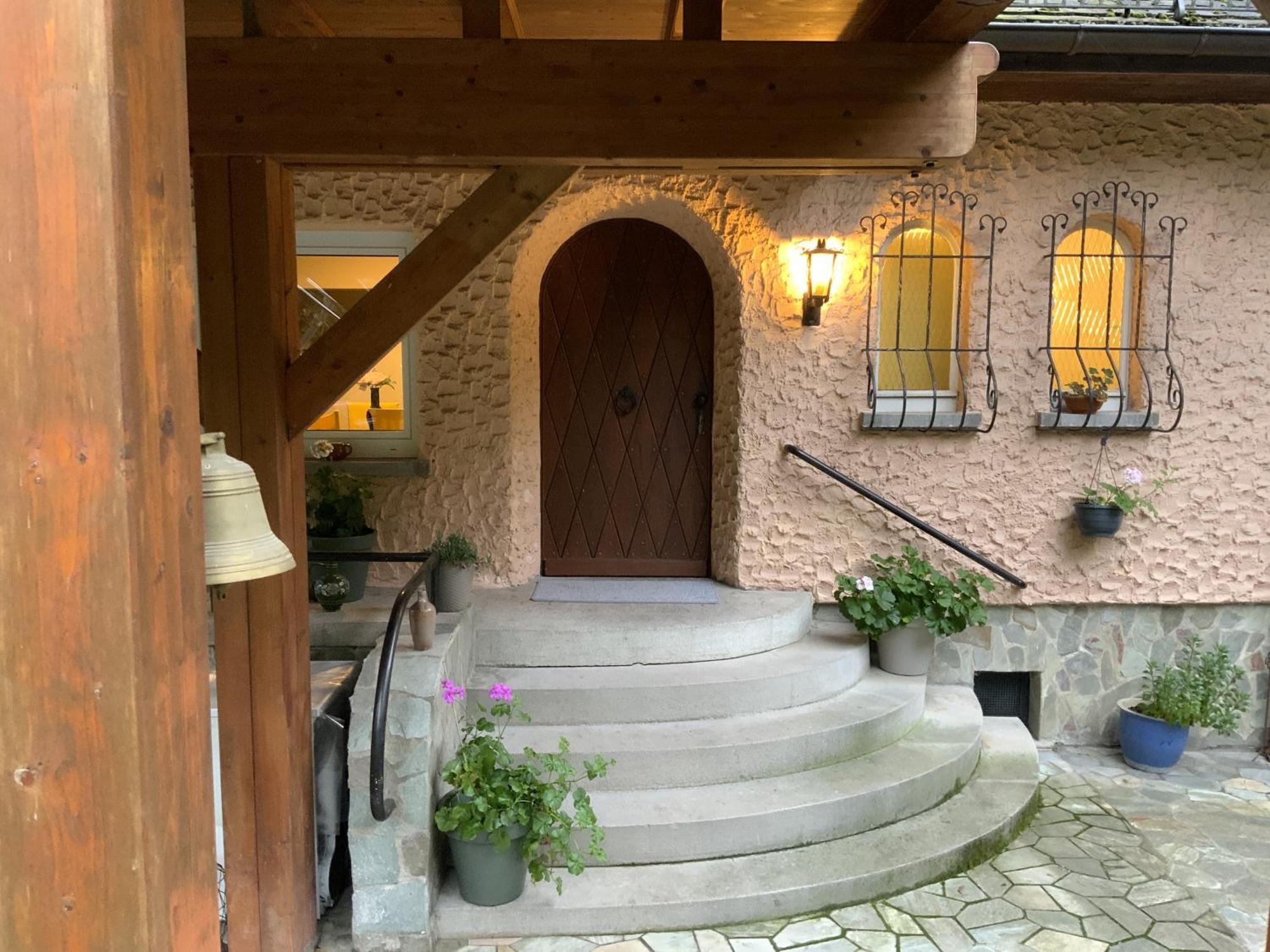 The Park Nest Frankfurt * Friedrichsdorf